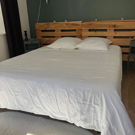 La Tete Dans Les Etoiles Apartment Aumont-en-Halatte Bagian luar foto
